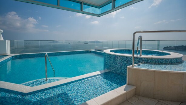 Pool - 19D Luxury Resort Lifestyle Ocean Views Beachfront (Panama City)