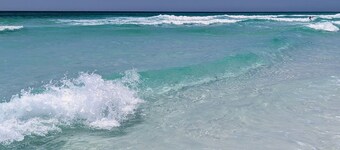 Del 8 al 15 de junio MEDIA PRECIO: píldora para enfriar TODO NUEVO, MESA DE PISCINA, * Servicio de silla gratis * 2 SUPs