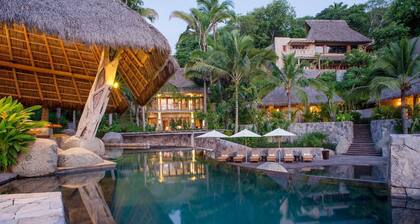 Casa Las Hijas,Private Punta Sayulita, Gated Beach Club, 5 min to town, beach