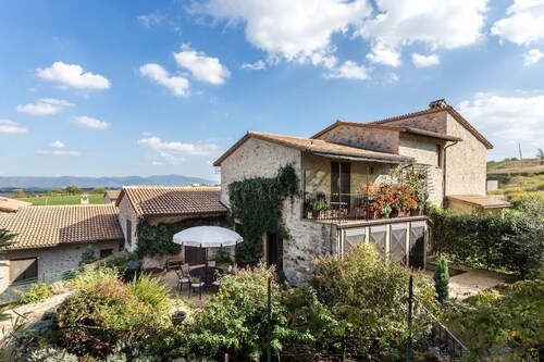 Villa Sosta di Sismanon pohjakerros: Hotelli sijaitsee Umbrian vihreässä sydämessä