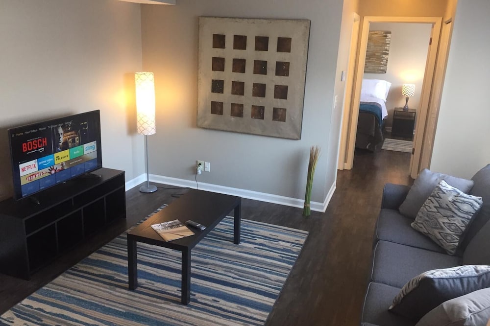 THE MOST WONDERFUL APARTMENT IN DECATUR IL