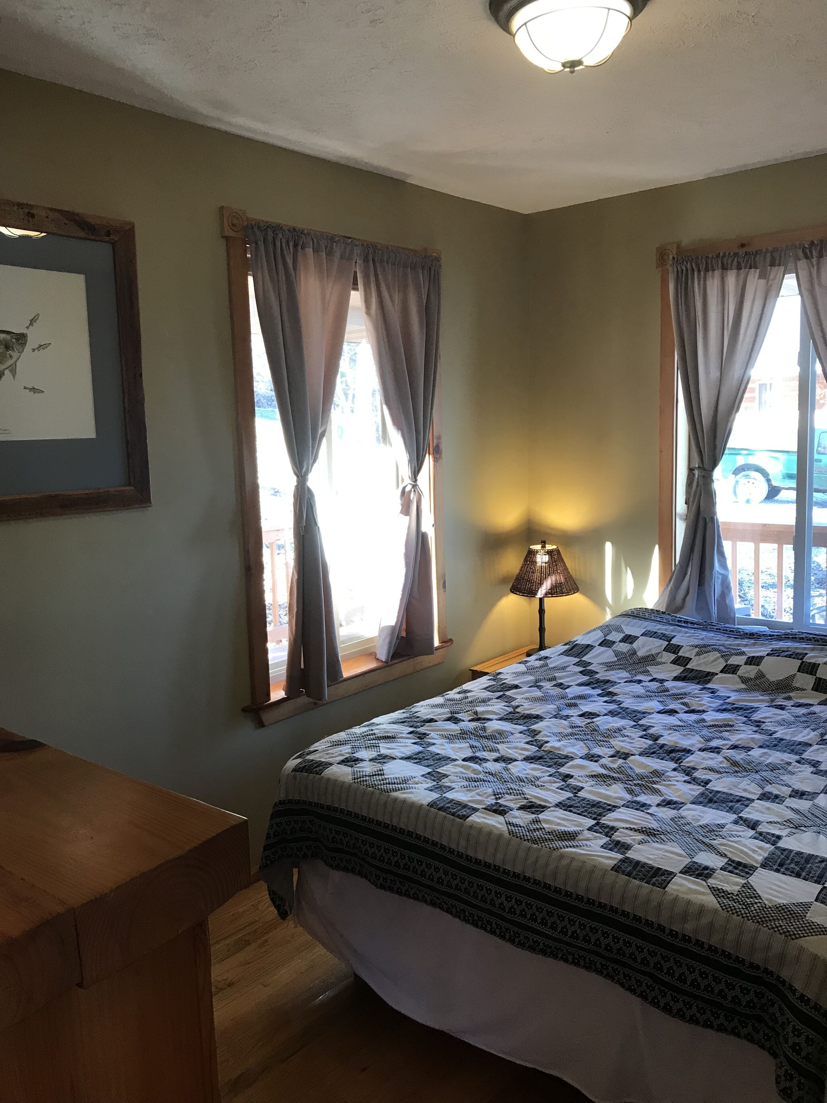 The Yin-Yang: sleep six comfortably!