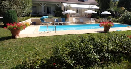 BEAUTIFUL LUXURY HOUSE