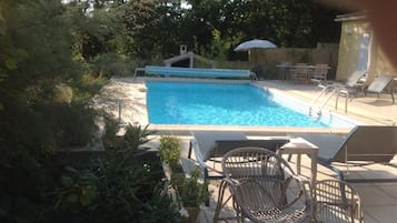 Piscine extérieure, piscine chauffée