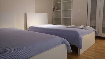 3 bedrooms, free WiFi, bed sheets