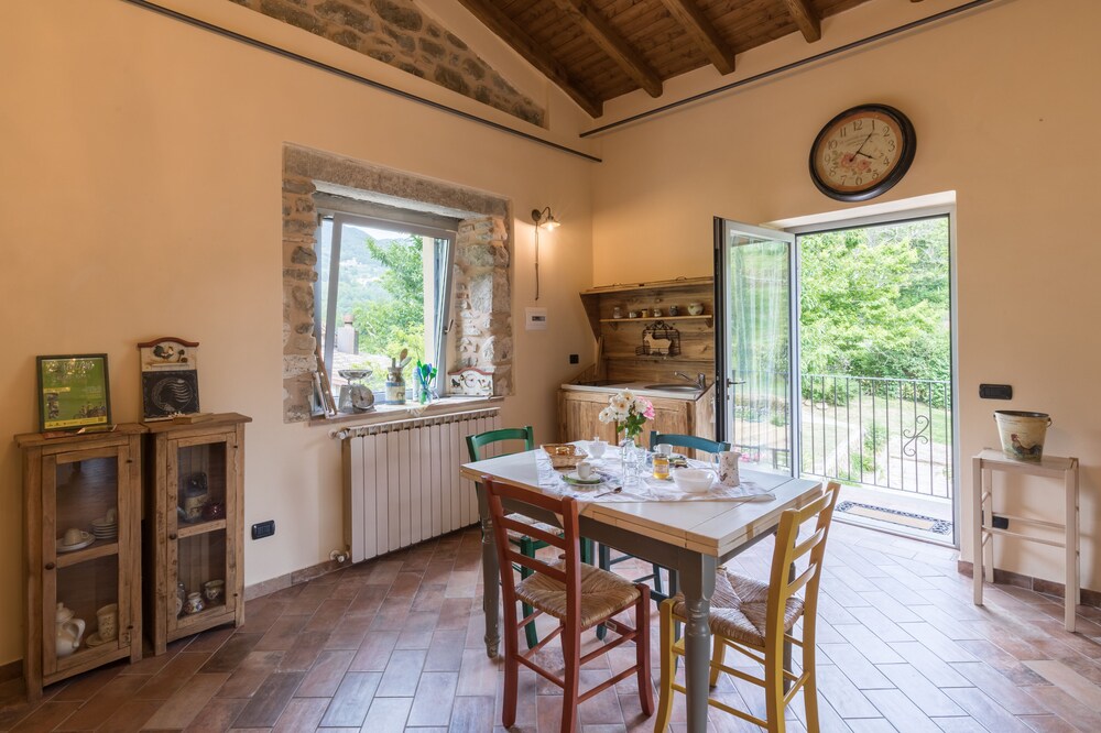 Stone cottage near 5 lands
