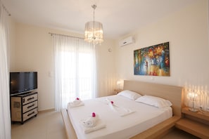 3 chambres, fer et planche à repasser, accès au Wi-Fi (inclus)