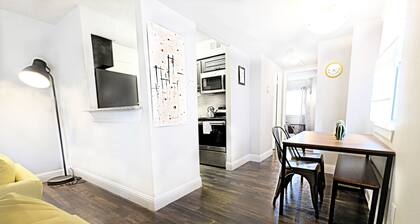 Modern Comfort + Dallas City Flat