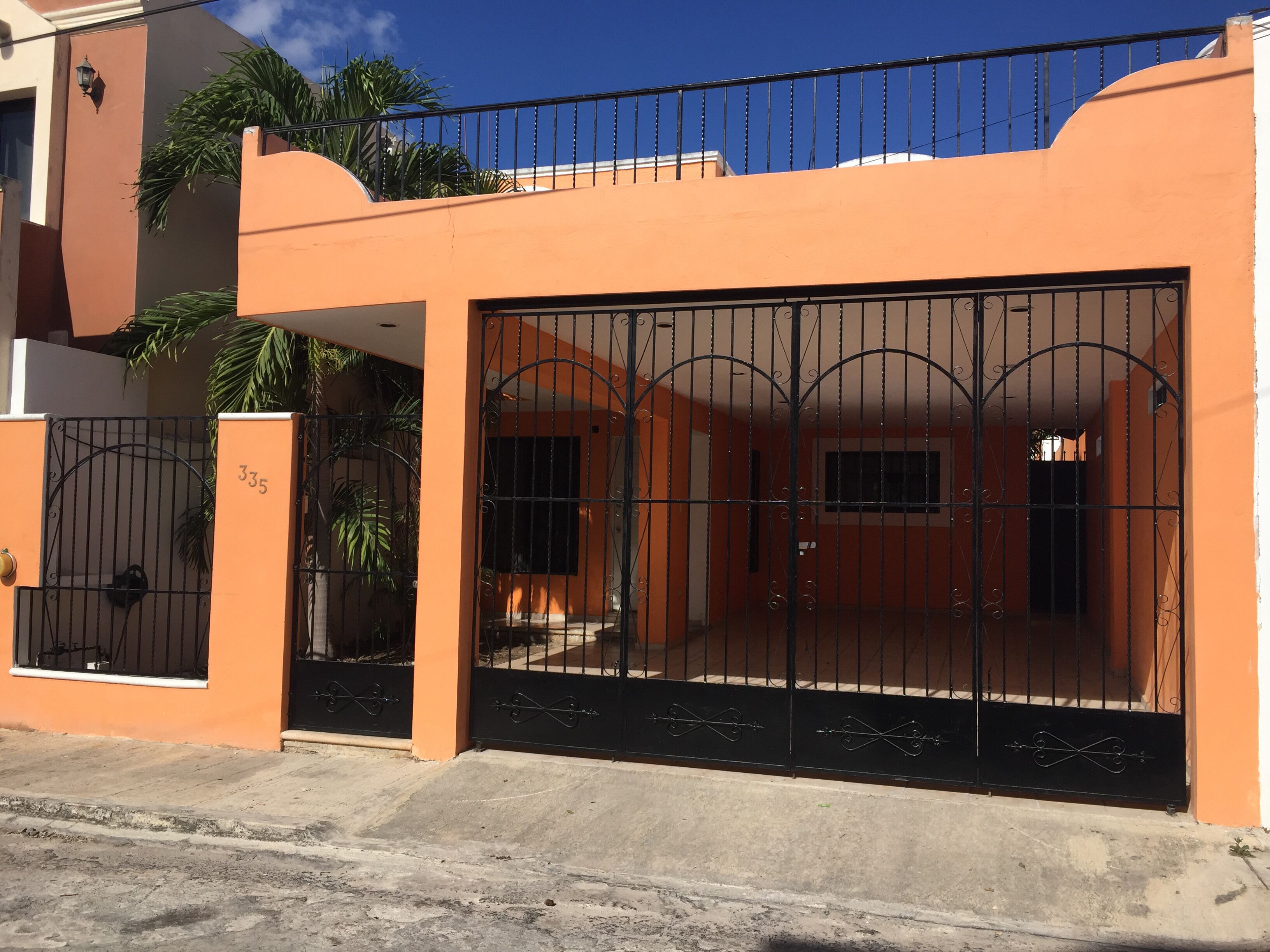 Casa Nidia comfortable near Altabrisa wifi a / c dish