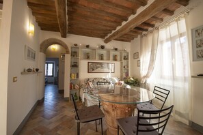 Dining - La Casina di Pia in Alta Maremma (Montieri)