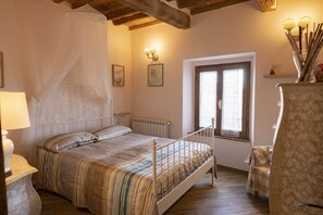 2 bedrooms - La Casina di Pia in Alta Maremma (Montieri)