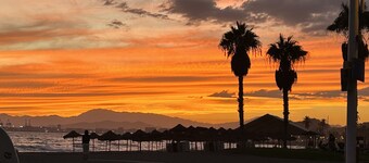 Gloria apartment + free parking. Beach 150 meters away