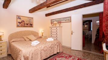 2 bedrooms, internet