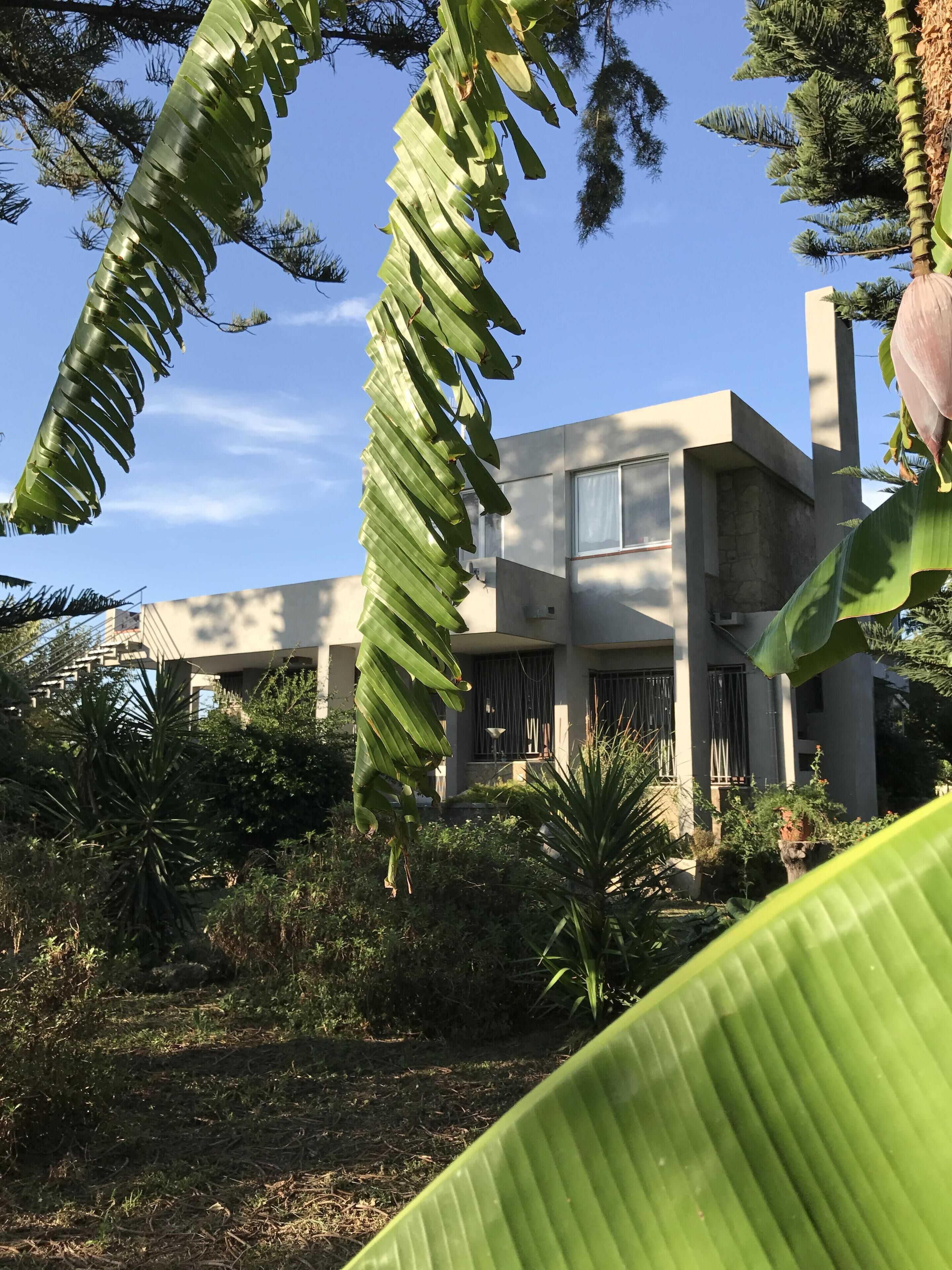 Apartments in Villa With private park and swimming pool, free wi-fi free parking.