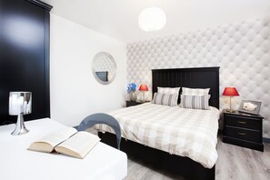 4 bedrooms, iron/ironing board, WiFi, bed sheets - 2 Independent Apartments (130 m²) – Metro Line 7 (vitry sur seine)
