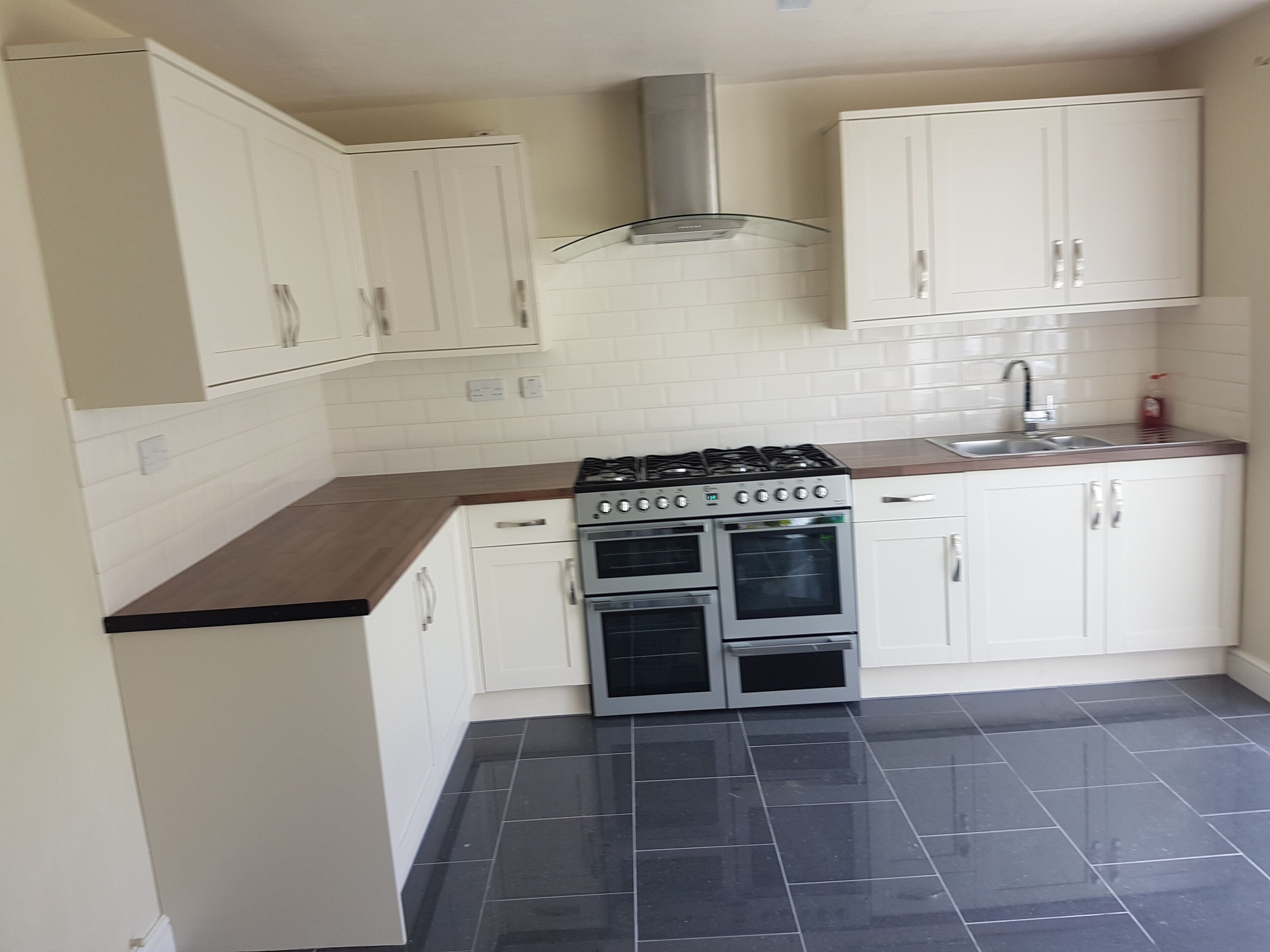 SPACIOUS TOWNHOUSE IN WALTHAMSTOW