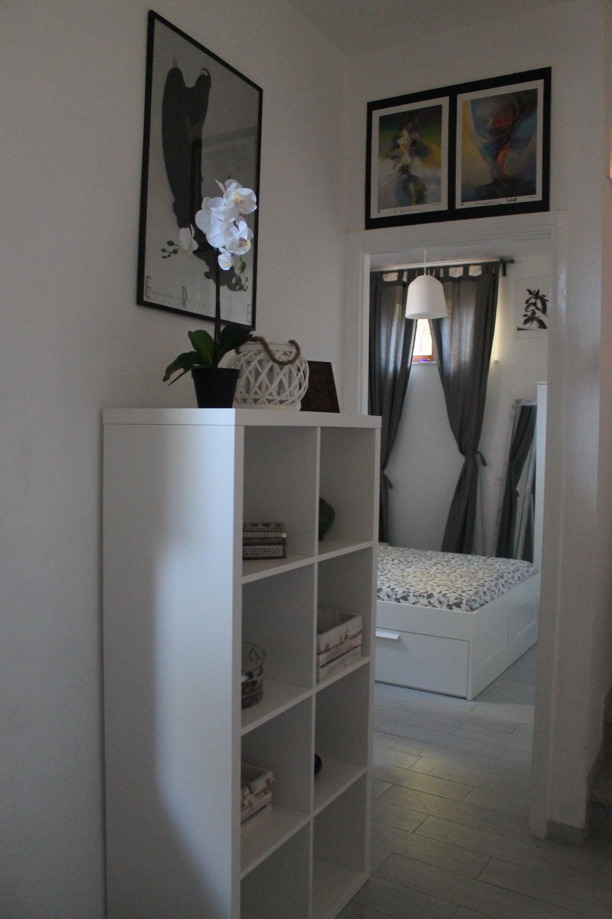 1 camera, Wi-Fi, lenzuola