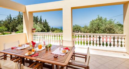 ERITTÄIN VILLA MERENNÄKYMINEN JA YKSITYISEN UIMA-ALTEN (VILLA DELENI)