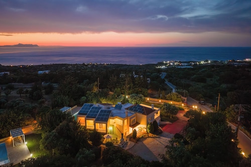 Villa Deleni - Private Pool, Sea Views & Gardens