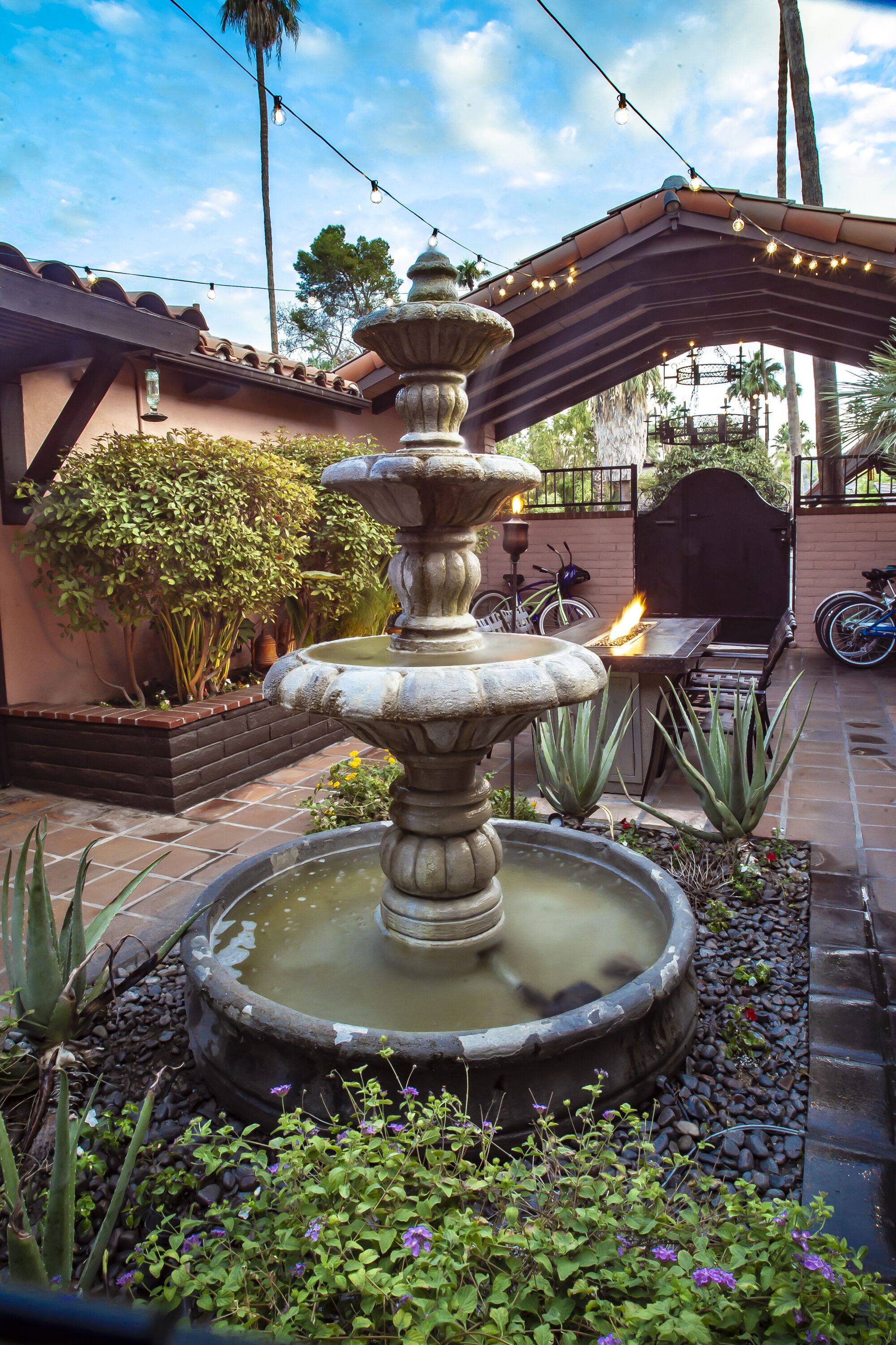 Photo - Hotel California