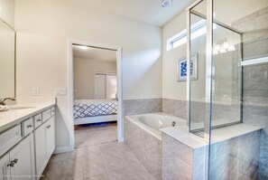 Ferienhaus (5 Bedrooms) | 5 Schlafzimmer, individuell dekoriert, individuell eingerichtet