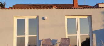 Spacious vacation home in a quiet location with sea views