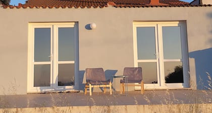 Spacious vacation home in a quiet location with sea views