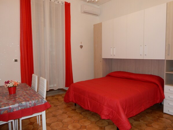 2 camere, ferro/asse da stiro, Wi-Fi, lenzuola