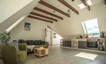 Wohnzimmer/ Kochzeile