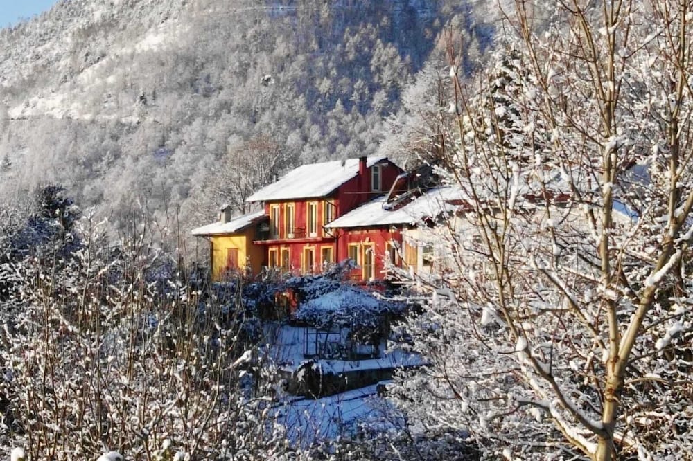 Dream apartment CASA Līlā near Turin overlooking the Po Valley
