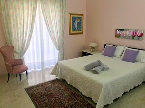 2 chambres, fer et planche Ă repasser, Wi-Fi, draps fournis