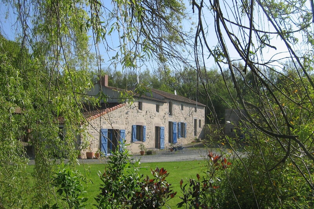 bed and breakfast near Puy du Fou