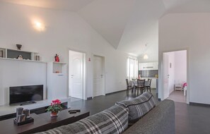 TV - Awesome apartment in Vodnjan with WiFi (Vodnjan)