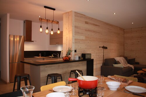 Appartement spacieux de 95 m2 à Morillon Village avec garage privé.  