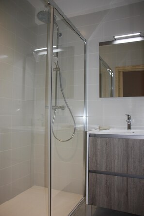 Dusche, Haartrockner