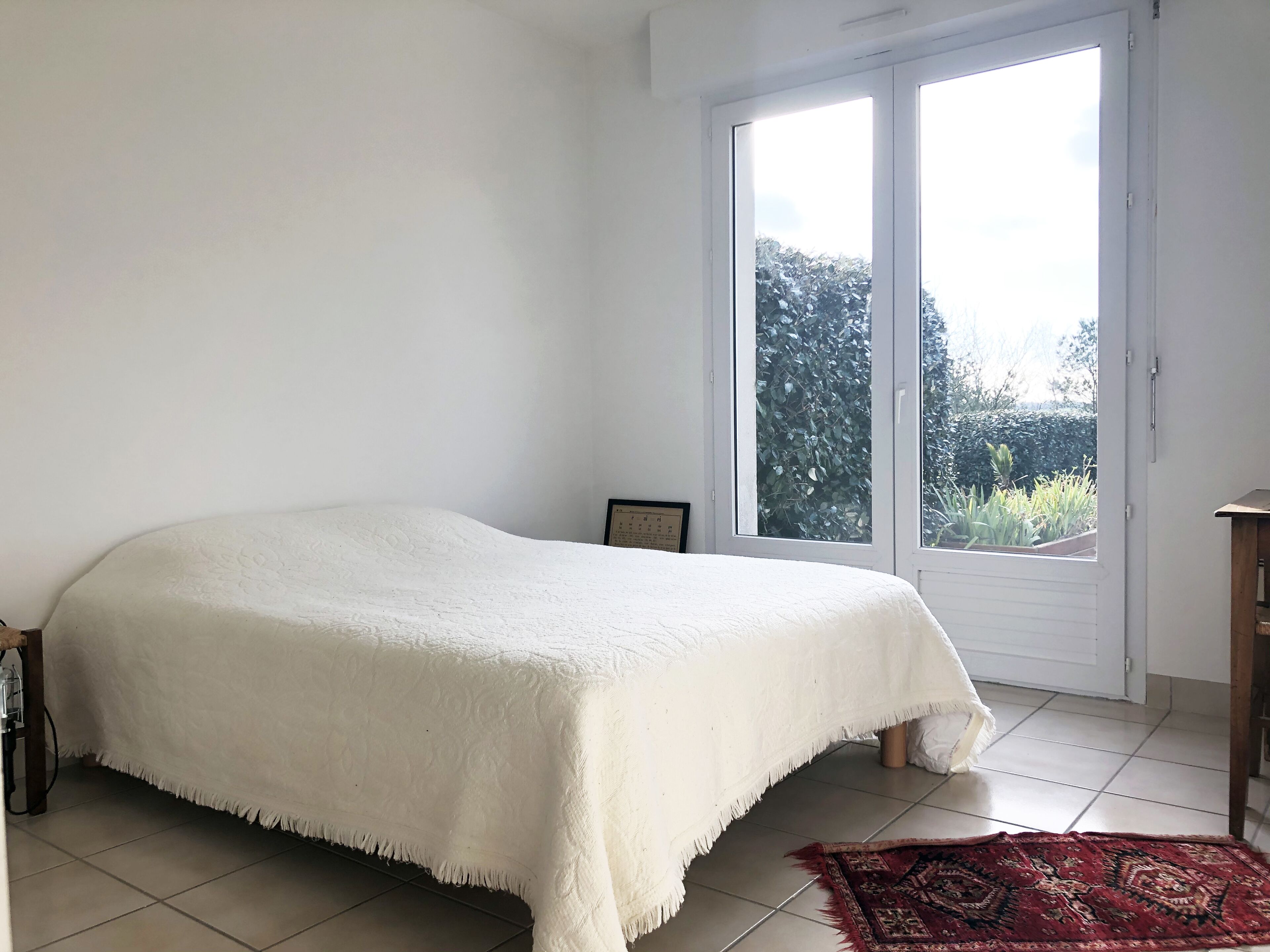 Large house surrounded by nature close to the ocean