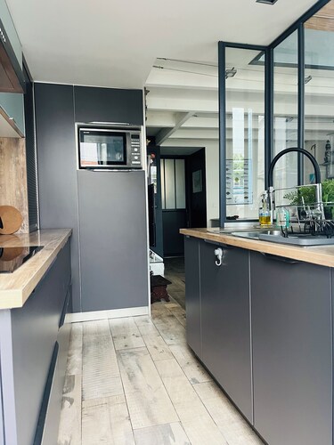 Atypical fisherman's house