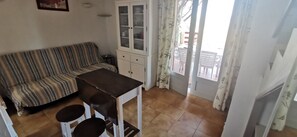 تلفزيون، كُتُب