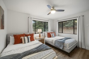 3 bedrooms, desk, iron/ironing board, travel cot