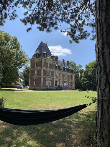 Aîle du Château de la Chapelle du Bois des Faulx