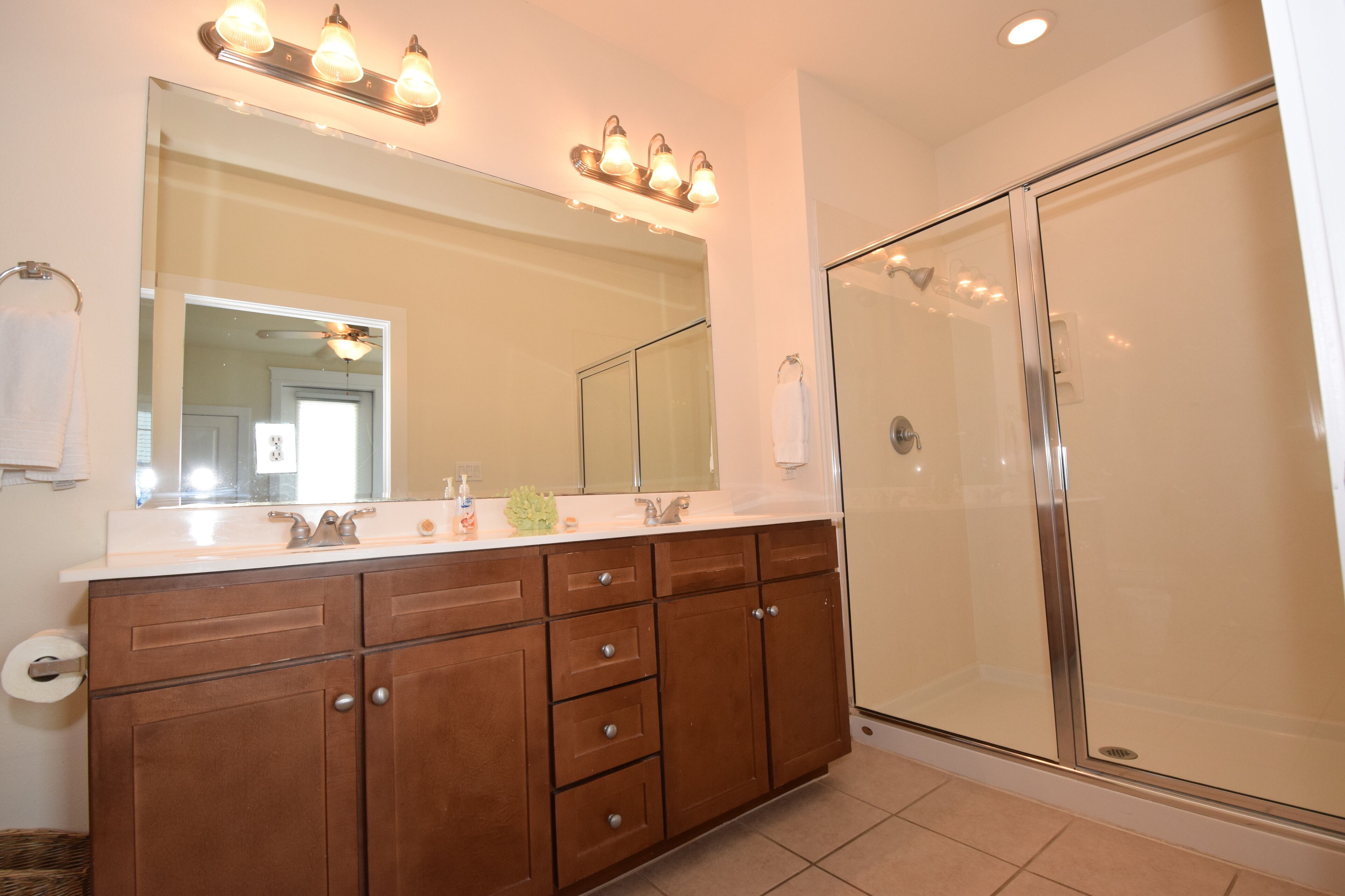 Nirvana! Beach Front Luxury Condo Across from Beach Resort. Bay and Ocean Views.