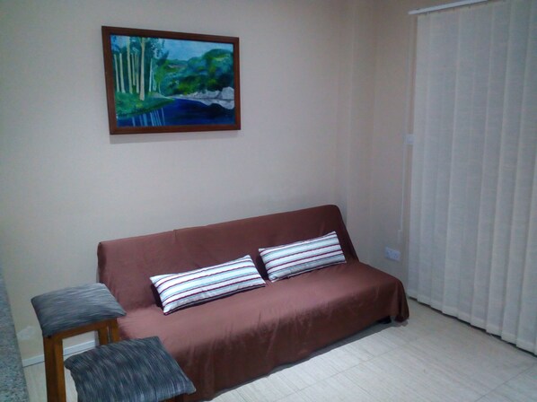 TV, video library
