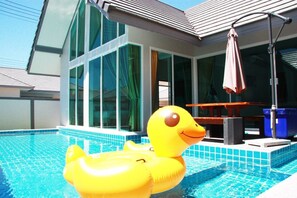 Utomhuspool