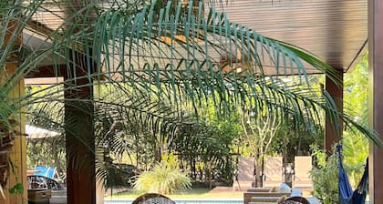 Beautiful house in a privileged location in the Piscinas Naturais condominium