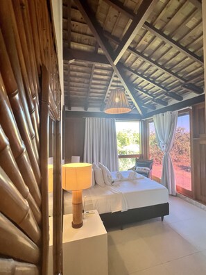 5 Schlafzimmer, Schreibtisch, Bügeleisen/Bügelbrett, WLAN