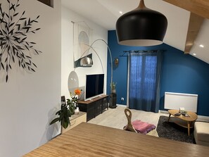 TV - F1 50 m2 bright, quiet and comfortable (Cran-Gevrier)