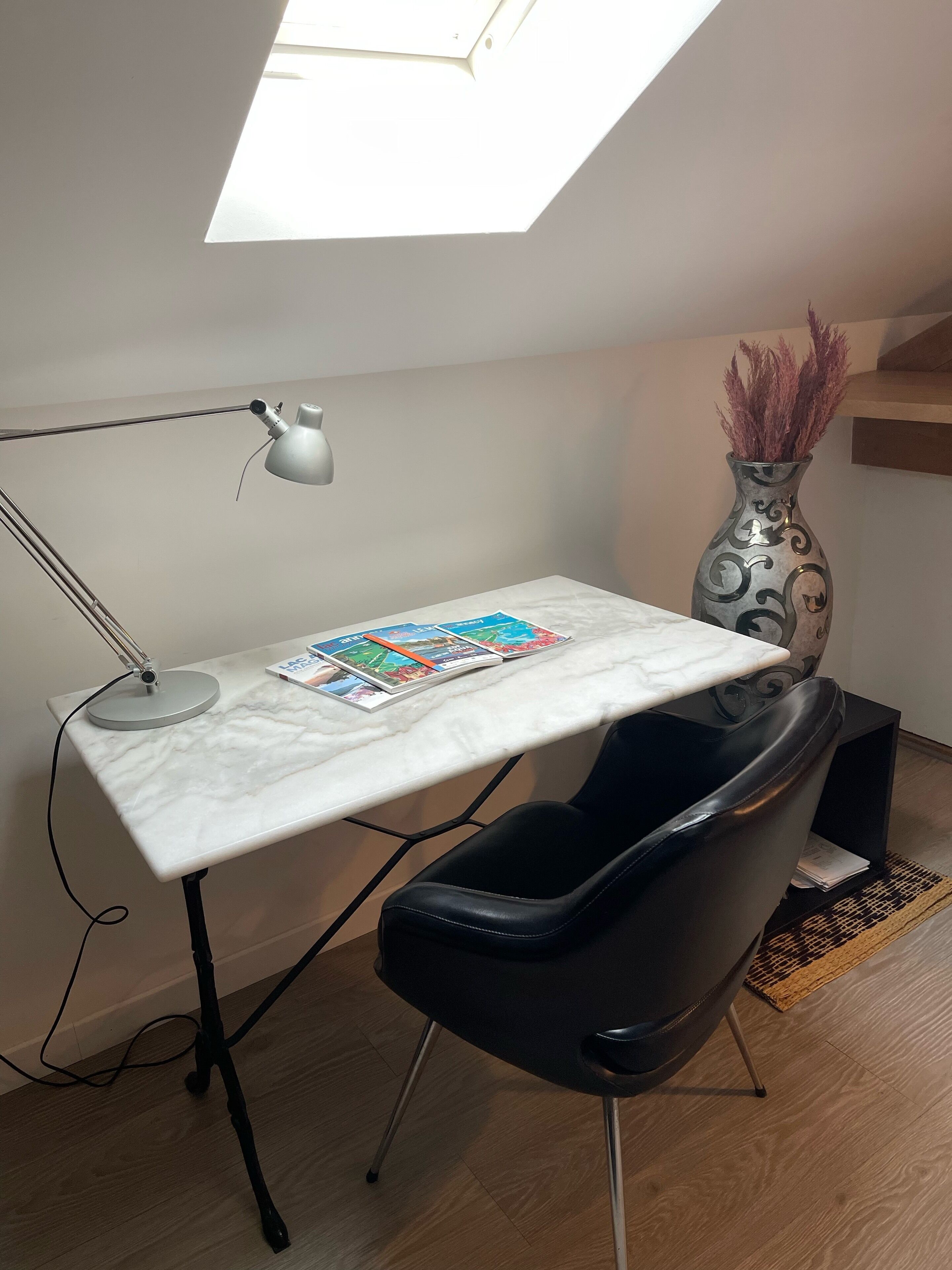 F1 of 50 m2 done again has nine bright calm and comfortable