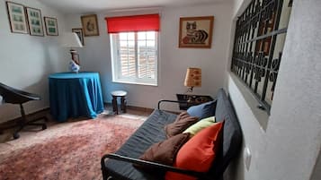 Smart TV, fireplace, offices