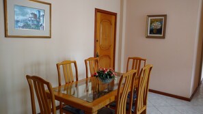 Dineren