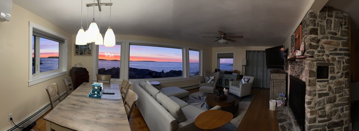 NEW LISTING ☼ Unique Oceanfront Home. Separate boat rental available.